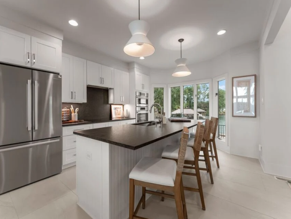 Lake Norman Retreat with 360-Degree Views - Exclusive Accomodations